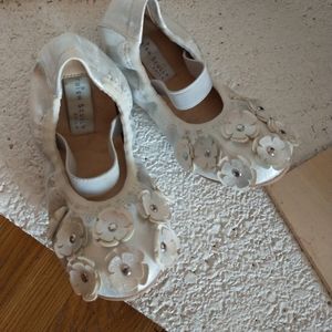 Nordstrom Trish Scully Silver Floral Flats 12 Toddler